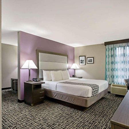 La Quinta Inn By Wyndham Radford Εξωτερικό φωτογραφία