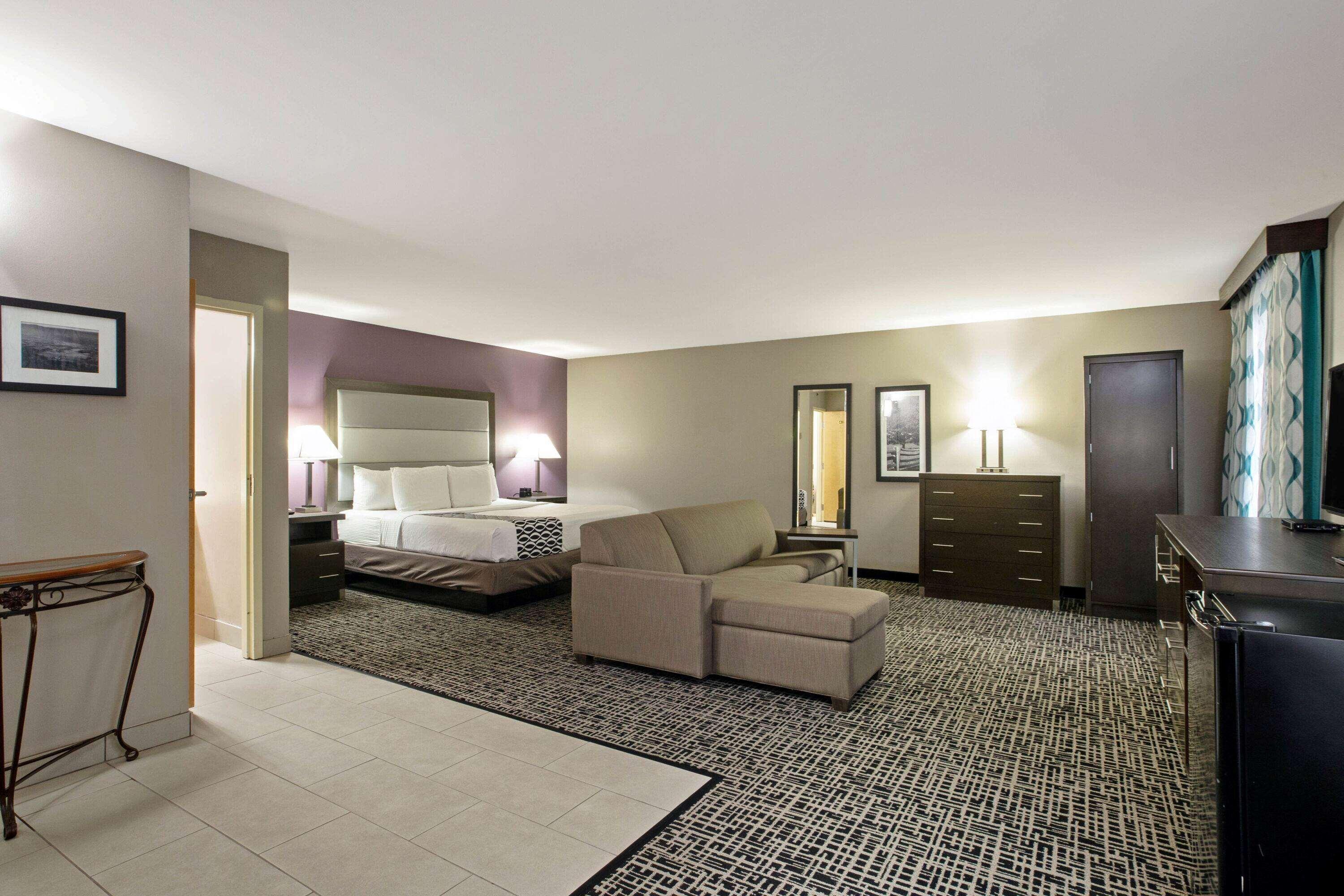 La Quinta Inn By Wyndham Radford Εξωτερικό φωτογραφία