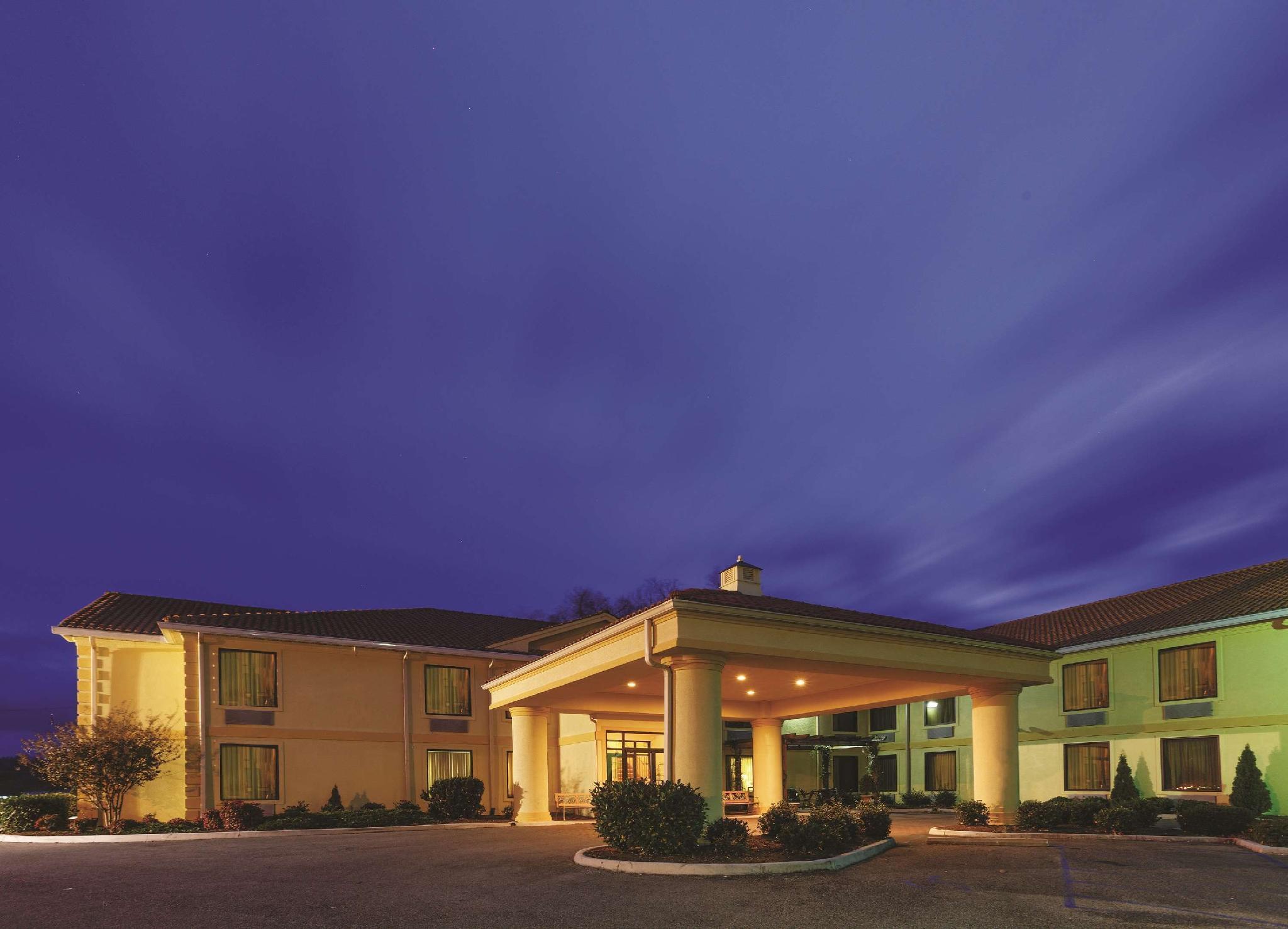 La Quinta Inn By Wyndham Radford Εξωτερικό φωτογραφία
