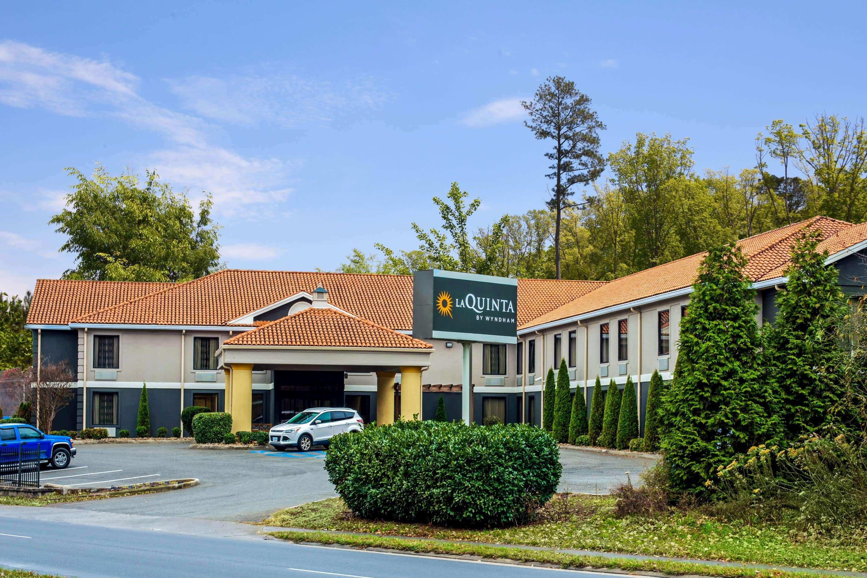 La Quinta Inn By Wyndham Radford Εξωτερικό φωτογραφία