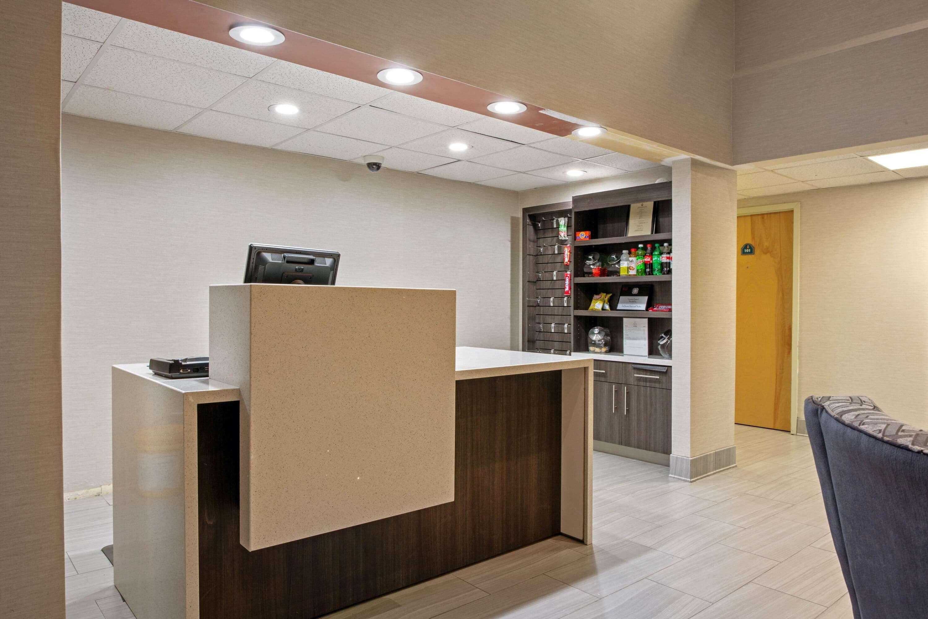 La Quinta Inn By Wyndham Radford Εξωτερικό φωτογραφία