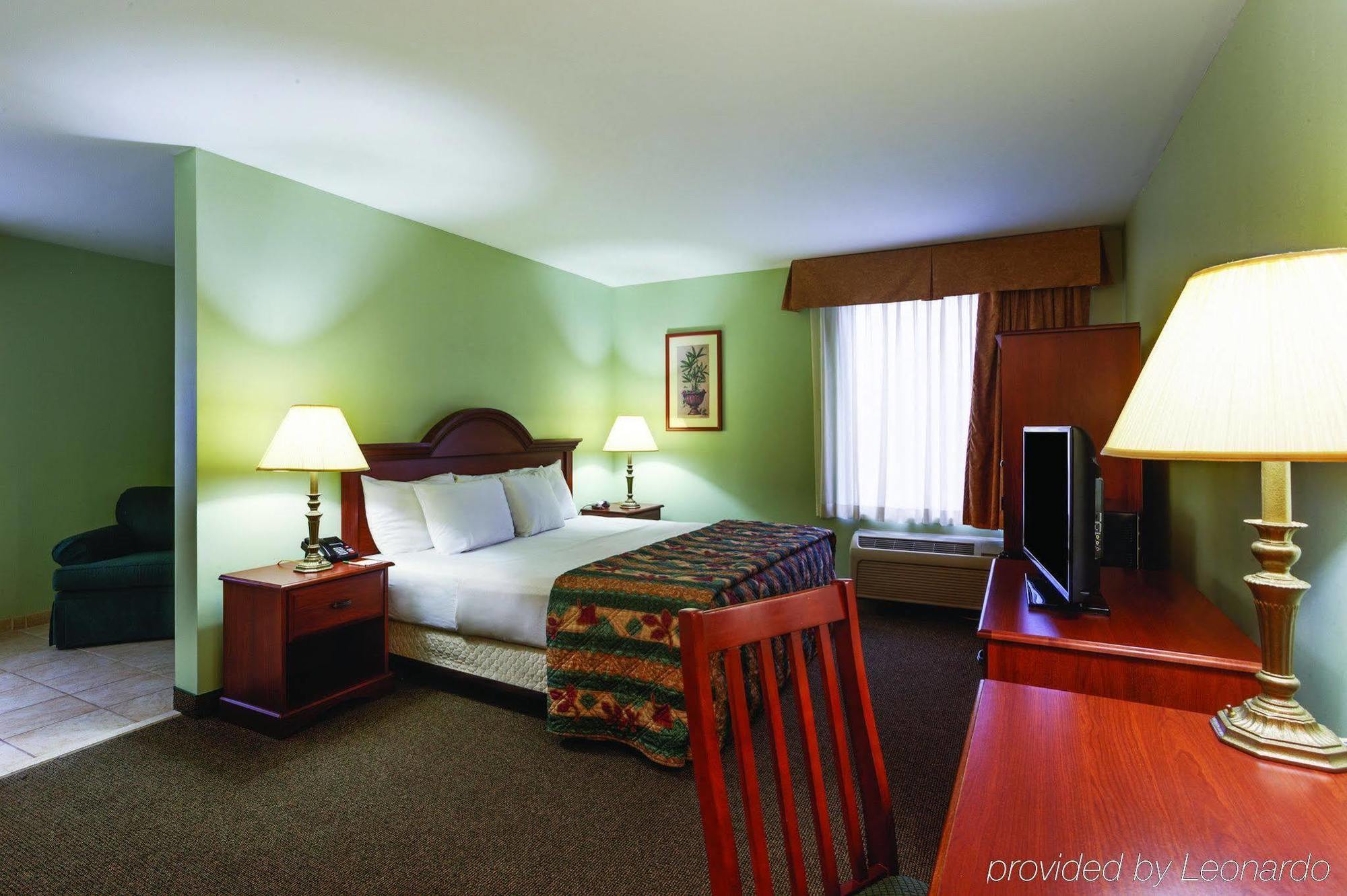 La Quinta Inn By Wyndham Radford Εξωτερικό φωτογραφία