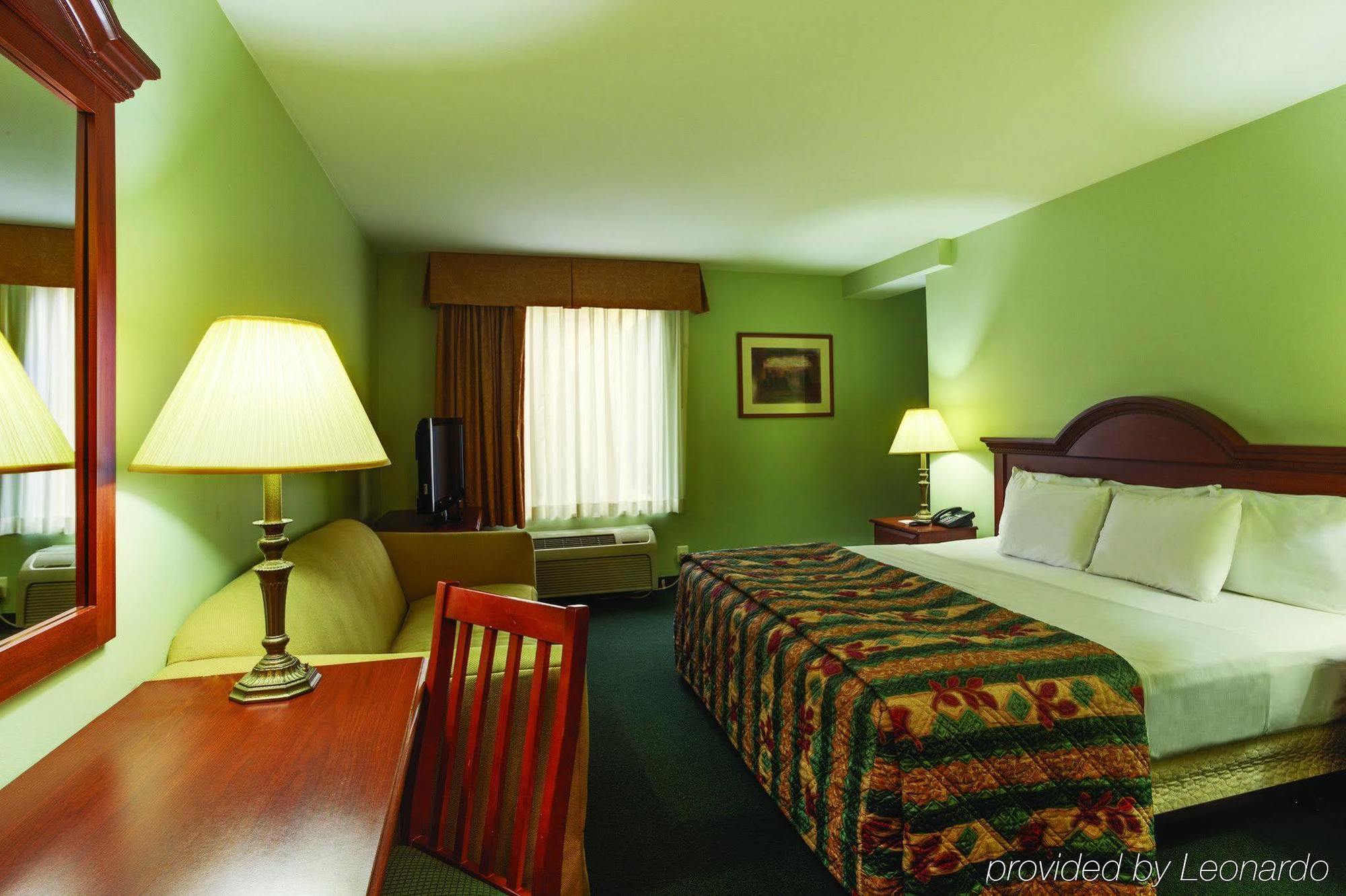 La Quinta Inn By Wyndham Radford Εξωτερικό φωτογραφία